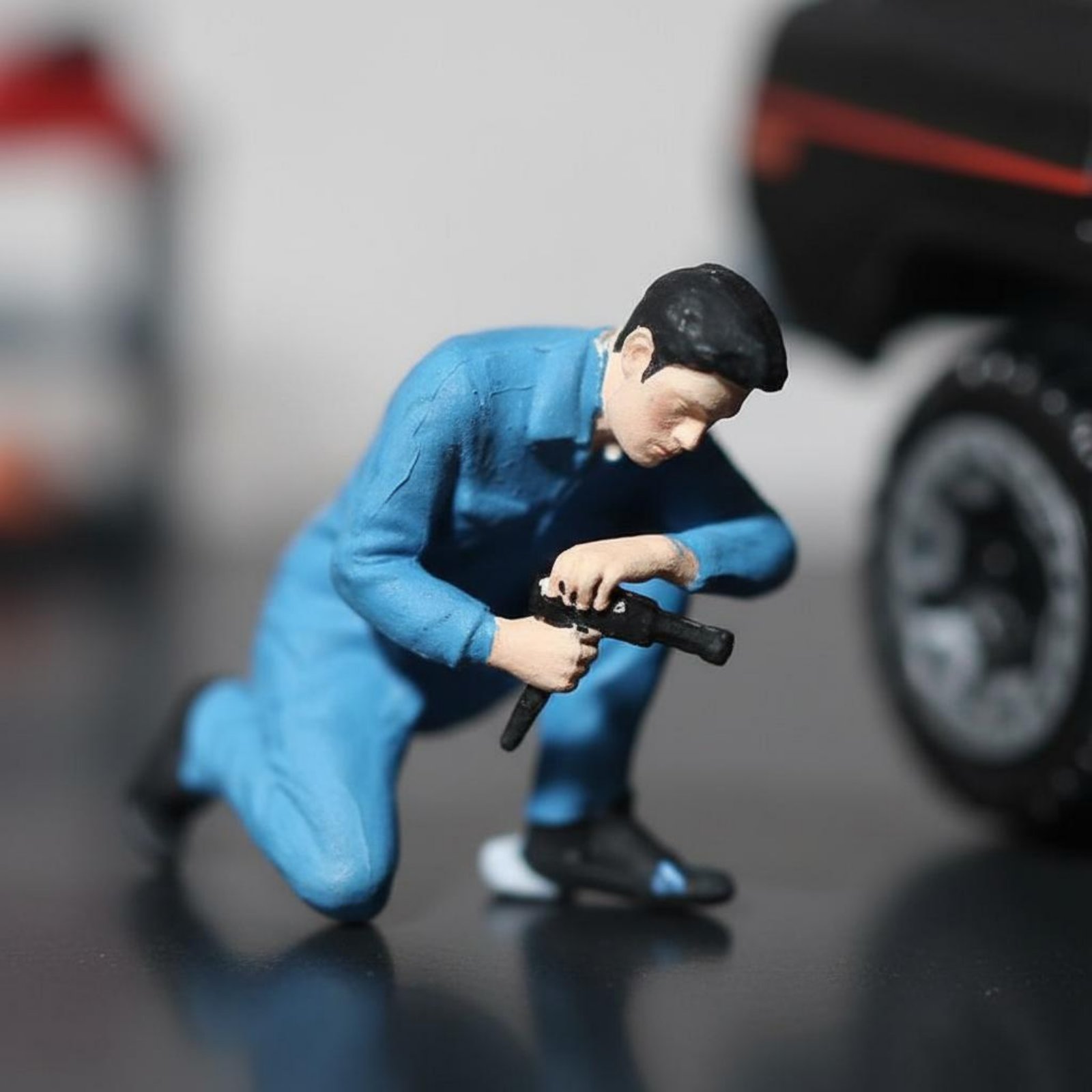 Telefonbedienende Mann-Figur a – Phone Accessories Men Bewertung und Preis